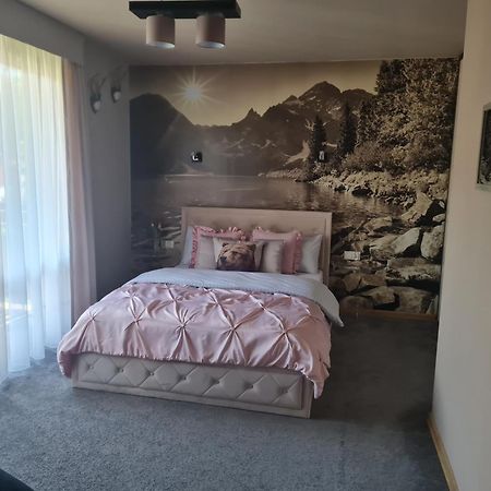 U Tatarow Lägenhet Suche Exteriör bild